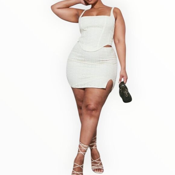 Pretty Little Thing Cream Broderie Anglaise Corset, 12 - Picture 7 of 7